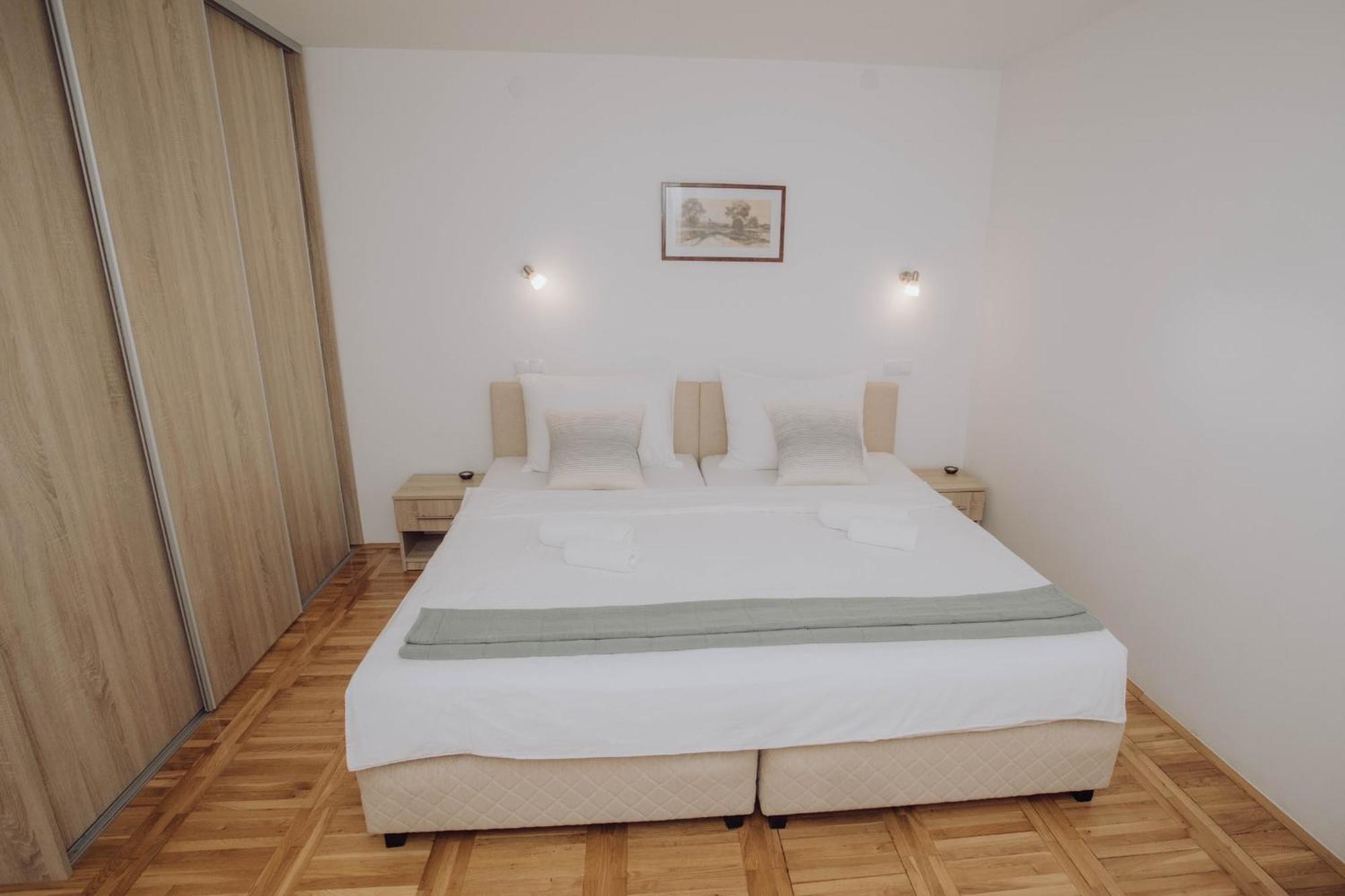 Apartments Peric - Zupanja Exterior photo