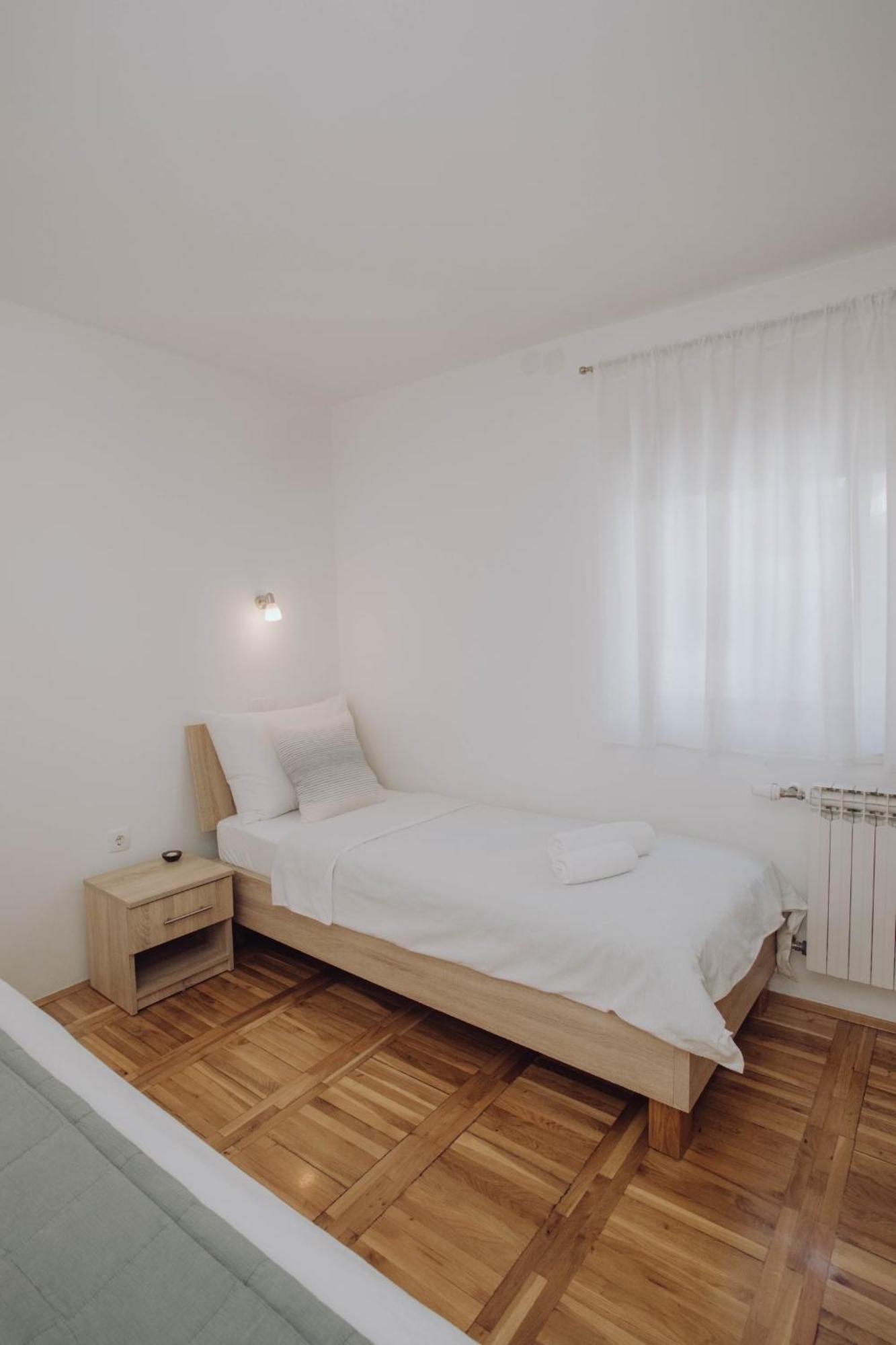 Apartments Peric - Zupanja Exterior photo