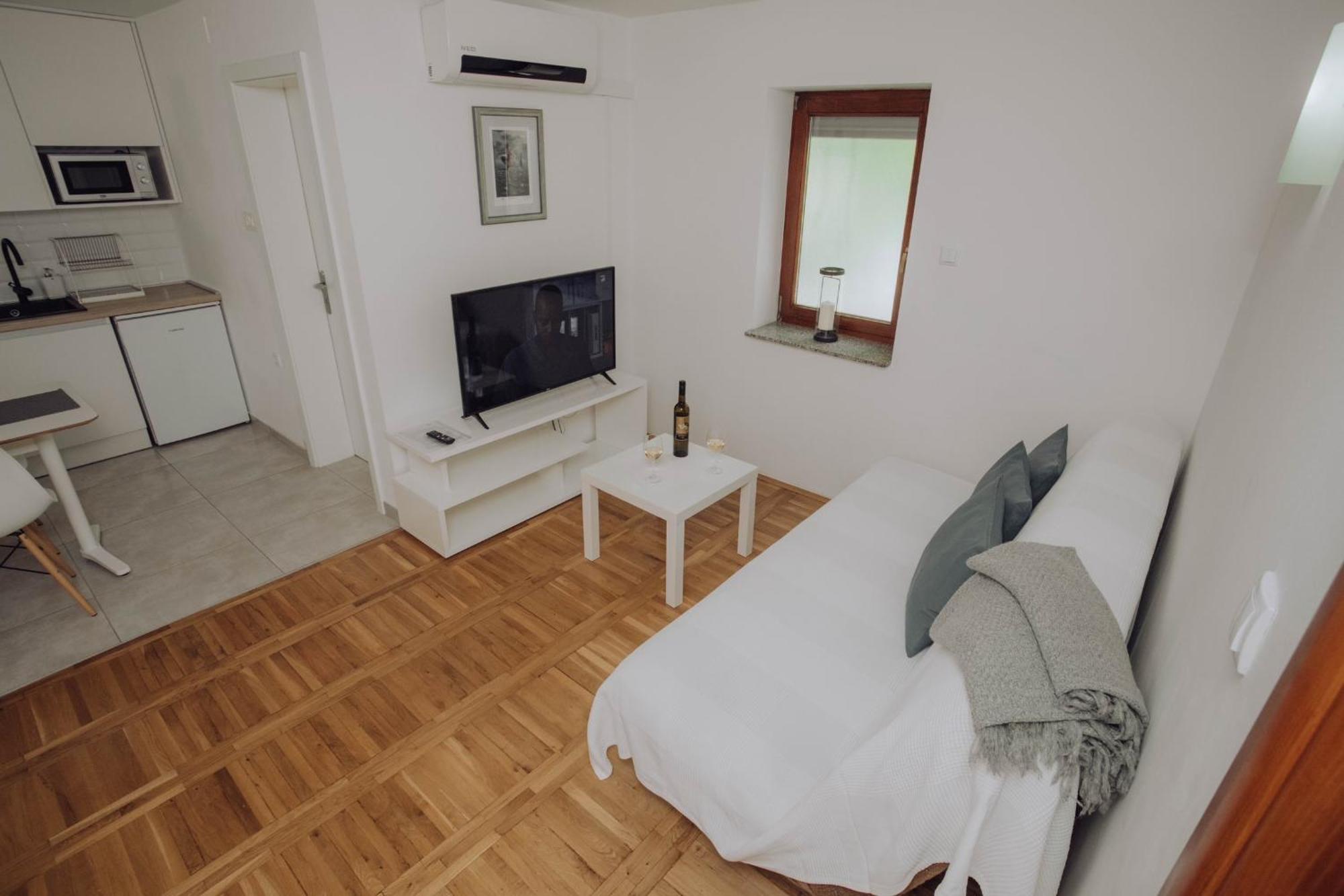 Apartments Peric - Zupanja Exterior photo